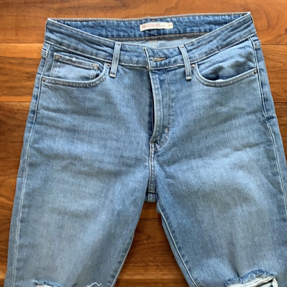 Levi’s high rise skinny - Picture 2 of 5